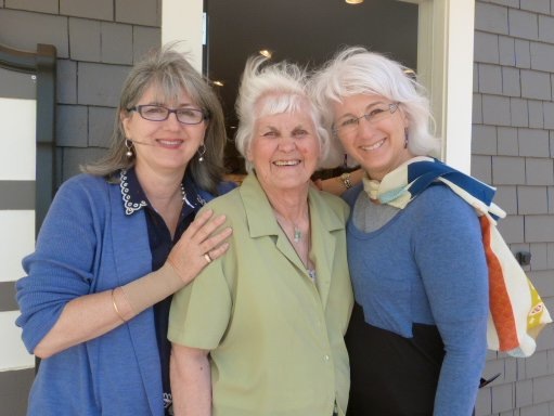 Jane, Mum (Thelma Bliss) and Christine outside Mrs. Nicholson Home.