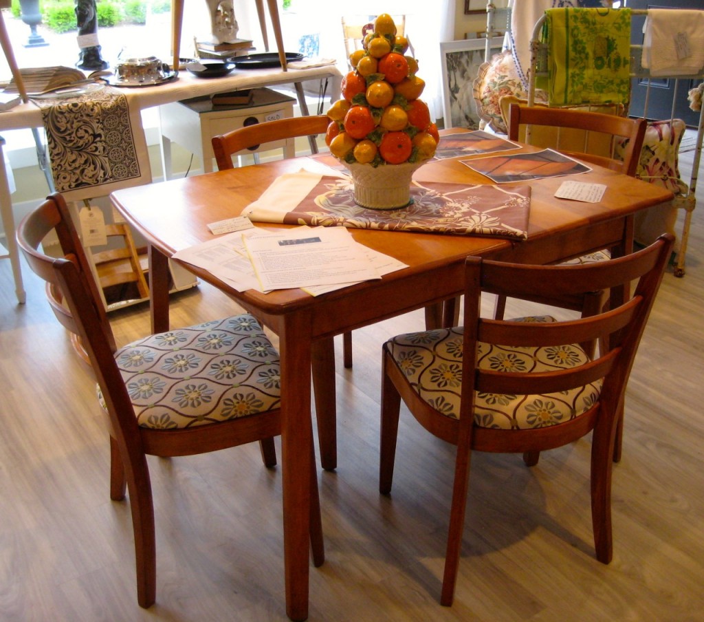 The look of the whole set. $425 (table with leaf and four chairs).